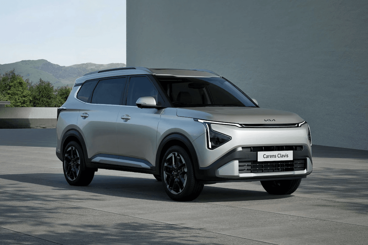 Kia’s Game-Changing Move, Carens Clavis & Clavis EV Achieve 21,000 Bookings in Just Four Months